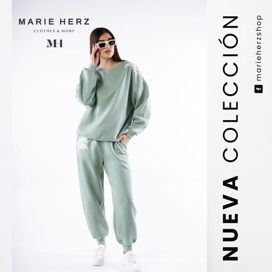 1061985 Set verde menta