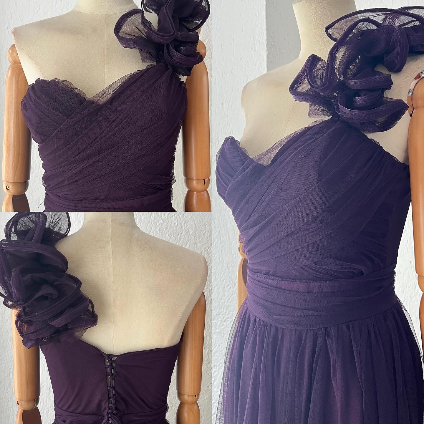 1064073 Vestido tul uva