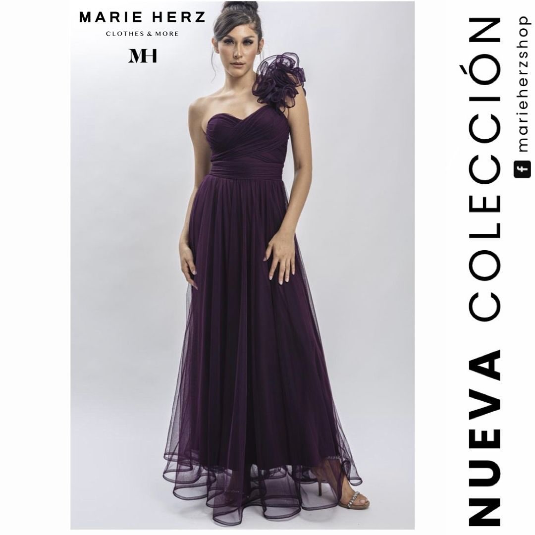 1064073 Vestido tul uva
