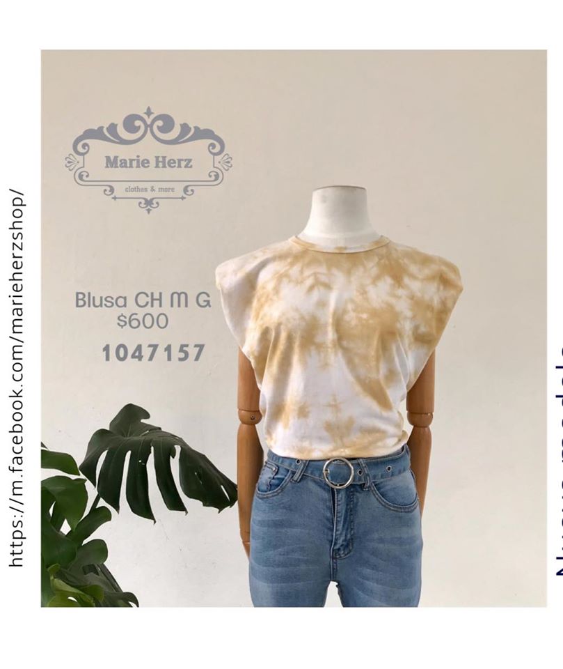 1047150 Blusa hombreras tie dye