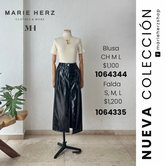 1064334  Falda vinipiel negra