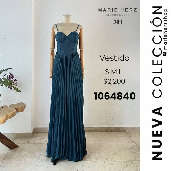 1064840  Vestido strapless verde tablas