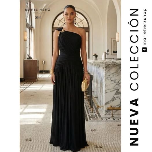 1064855  Vestido drapeado negro flor dorada
