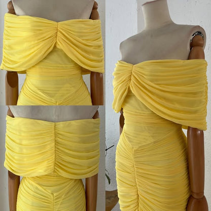 1064905  Vestido amarillo drapeado