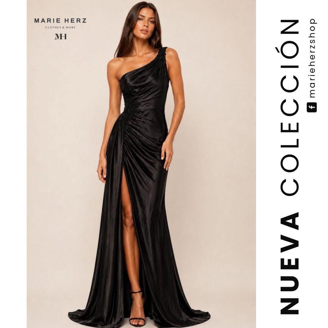1064933  Vestido negro hombro aplicación