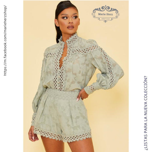 1052084  Set menta encaje Short